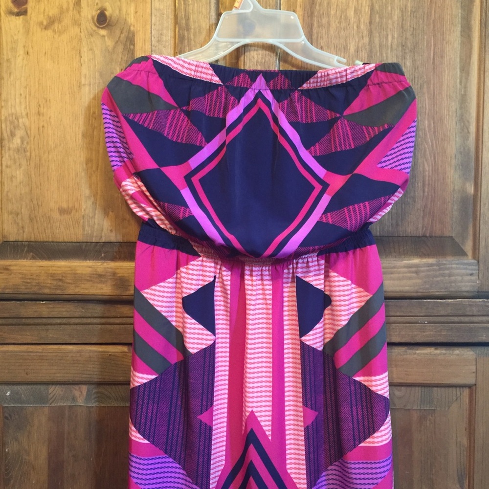 Express🔹Geometric Pattern🔹Tube Dress - Picture 2 of 10